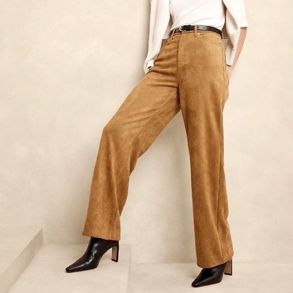Danier Pants - Danier 100% genuine tan suede high-waisted pants. 🤎